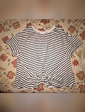 Target A New Day knotted hem off-white and black striped shirt, size 3X NWOT